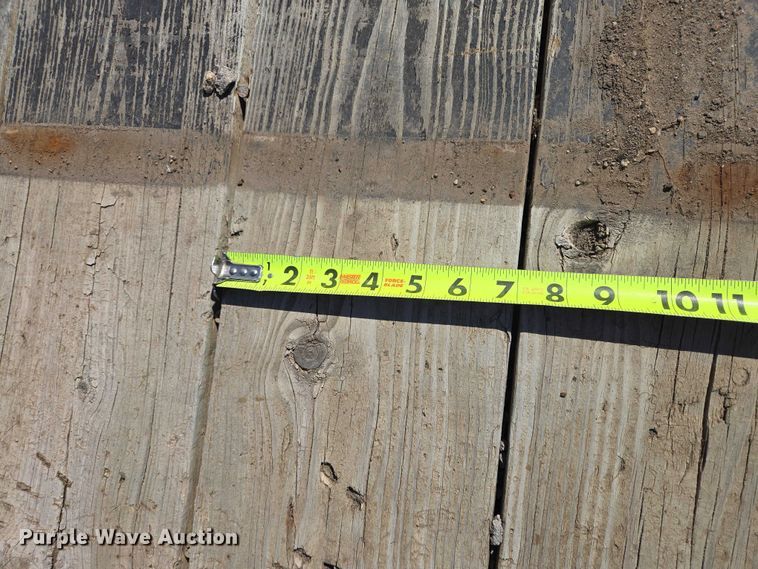 image for item EV5747 2000 Dressen Custom Trailer flatbed trailer