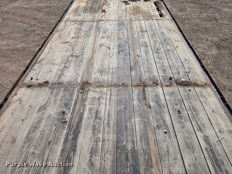 image for item EV5747 2000 Dressen Custom Trailer flatbed trailer