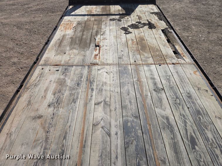 image for item EV5747 2000 Dressen Custom Trailer flatbed trailer