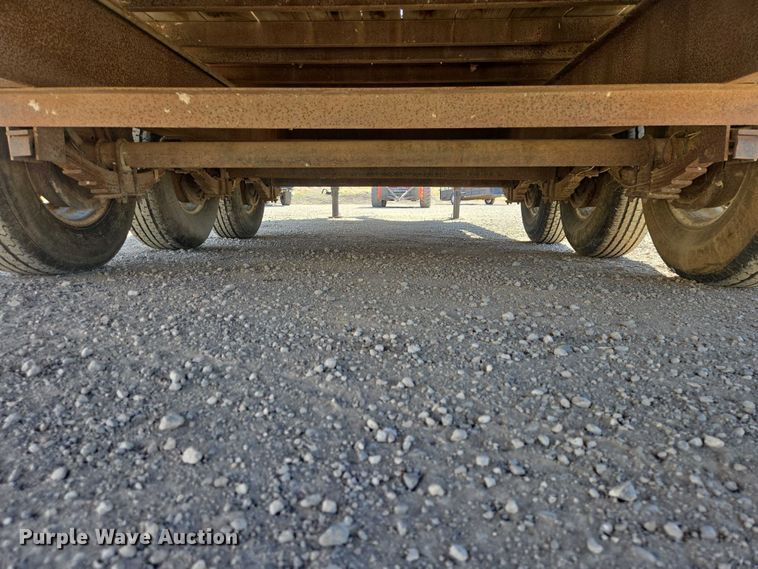 image for item EV5747 2000 Dressen Custom Trailer flatbed trailer