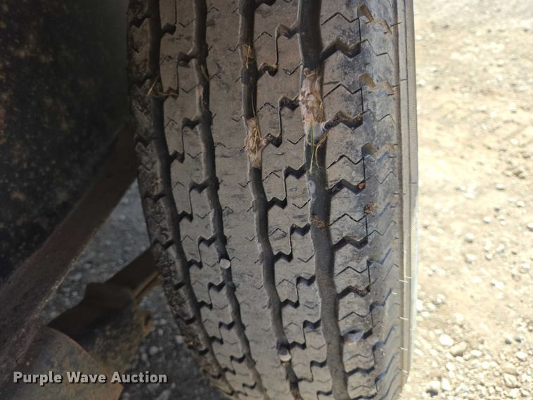 image for item EV5747 2000 Dressen Custom Trailer flatbed trailer