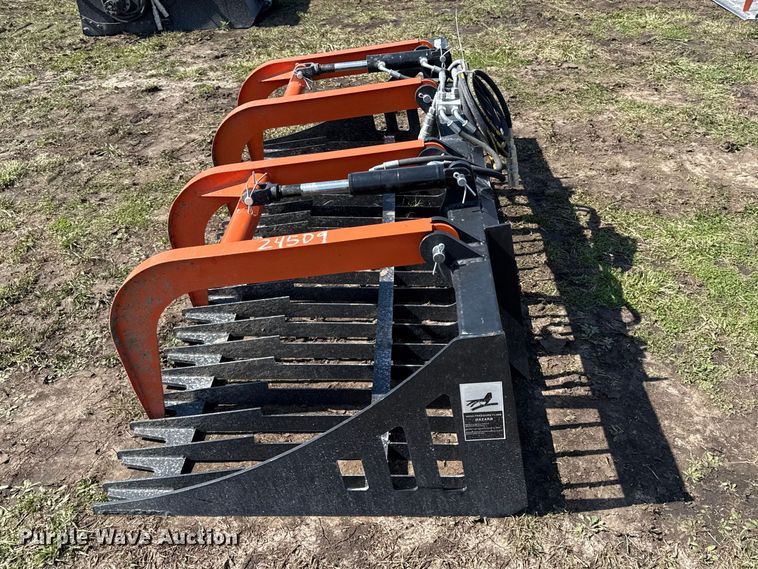 image for item EV7550 Pabreak skid steer grapple bucket