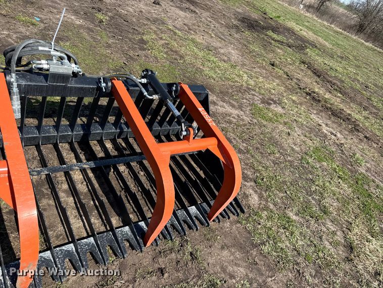 image for item EV7550 Pabreak skid steer grapple bucket