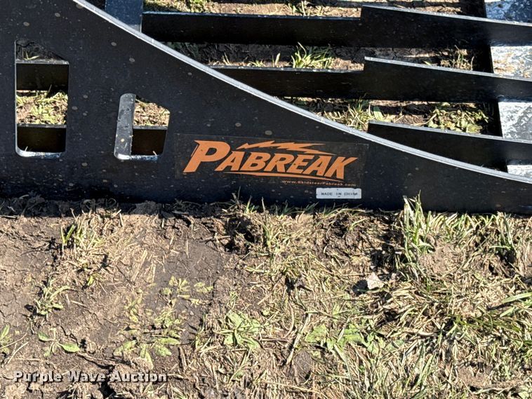 image for item EV7550 Pabreak skid steer grapple bucket