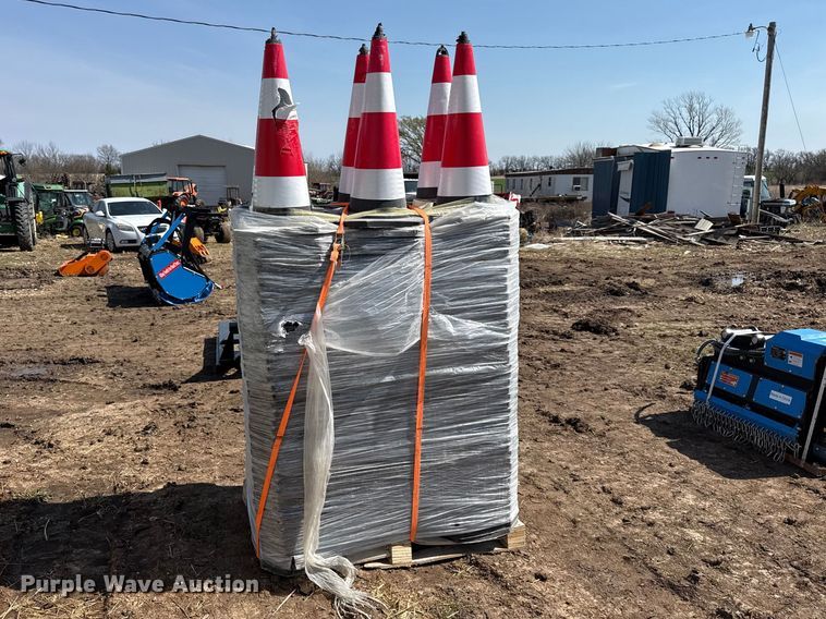 image for item EV7586 (250) traffic cones