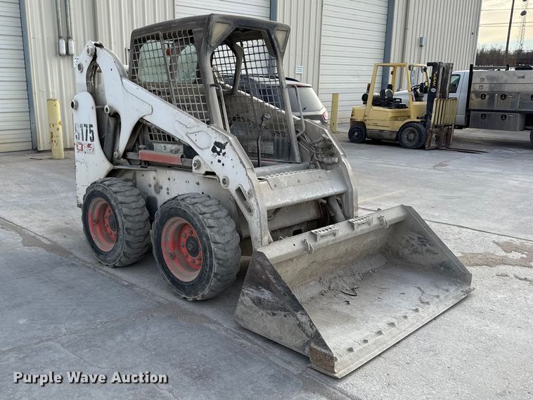 image for item EV7589 2008 Bobcat S175 skid steer loader