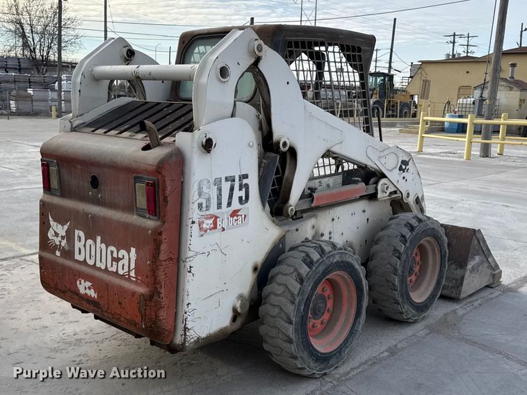 image for item EV7589 2008 Bobcat S175 skid steer loader
