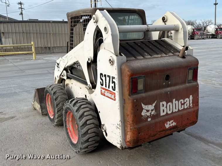 image for item EV7589 2008 Bobcat S175 skid steer loader