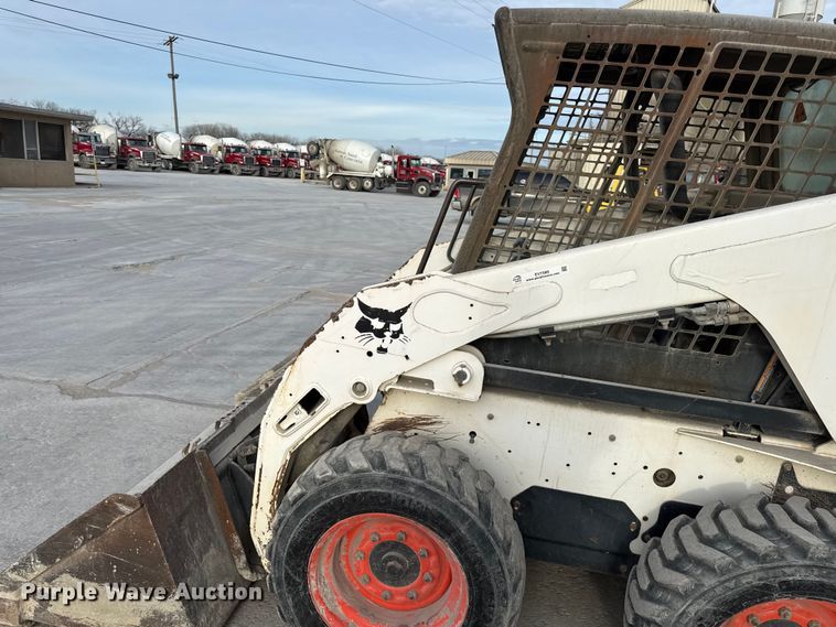 image for item EV7589 2008 Bobcat S175 skid steer loader