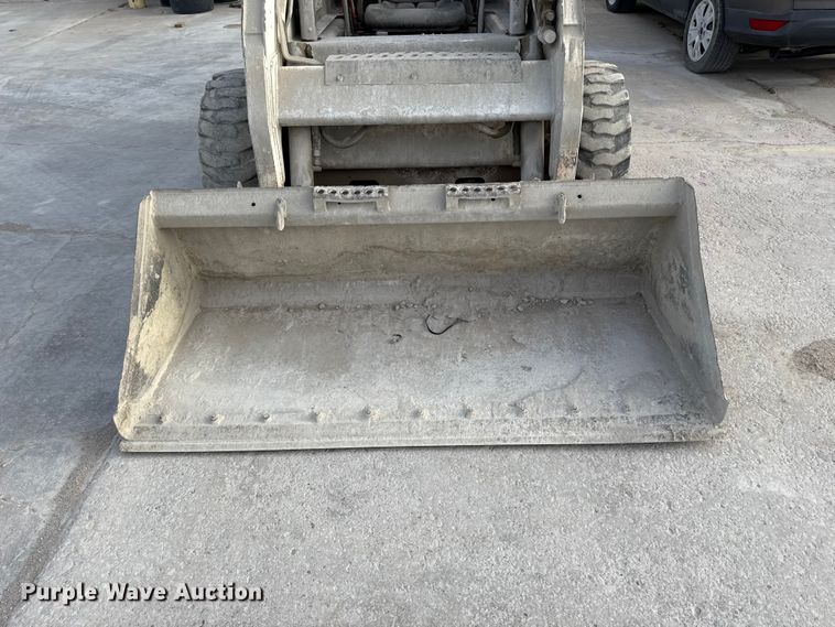 image for item EV7589 2008 Bobcat S175 skid steer loader