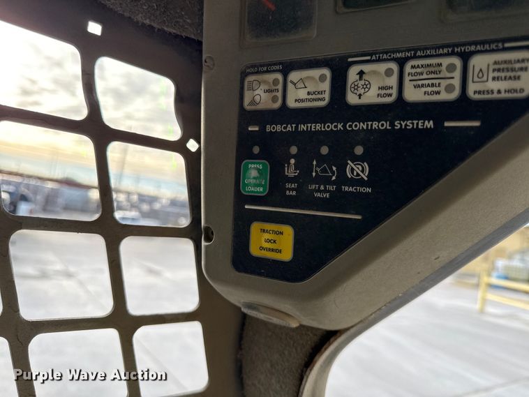 image for item EV7589 2008 Bobcat S175 skid steer loader