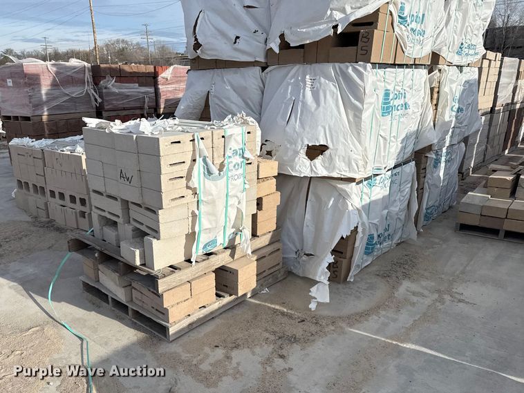 image for item EV7593 Concrete blocks