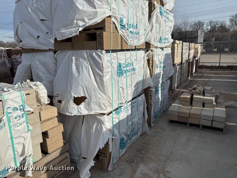 image for item EV7593 Concrete blocks
