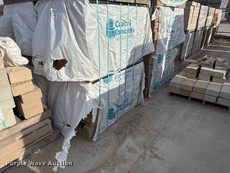 image for item EV7593 Concrete blocks