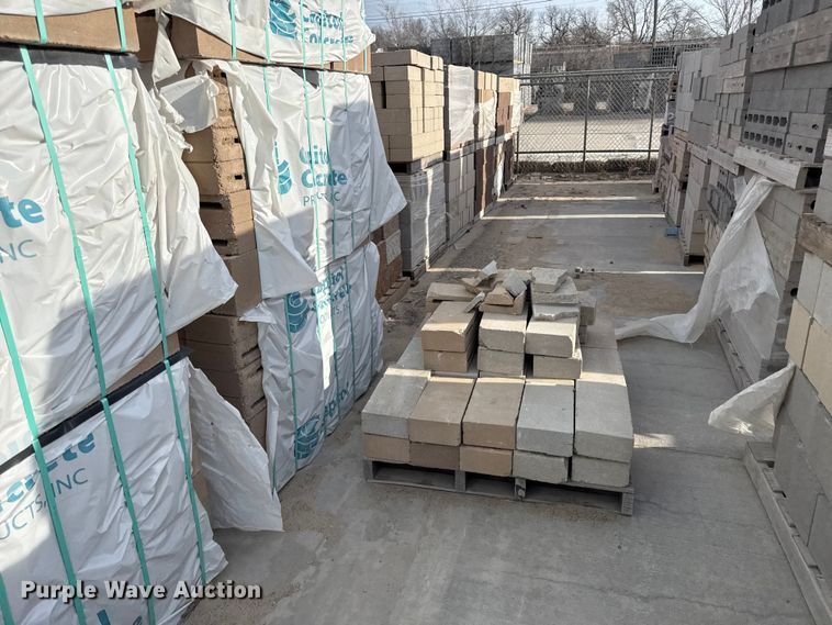 image for item EV7593 Concrete blocks