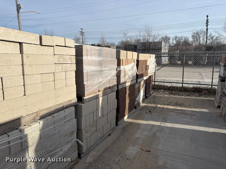 image for item EV7593 Concrete blocks