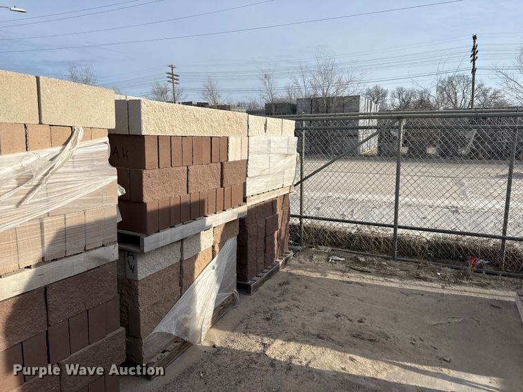 image for item EV7593 Concrete blocks