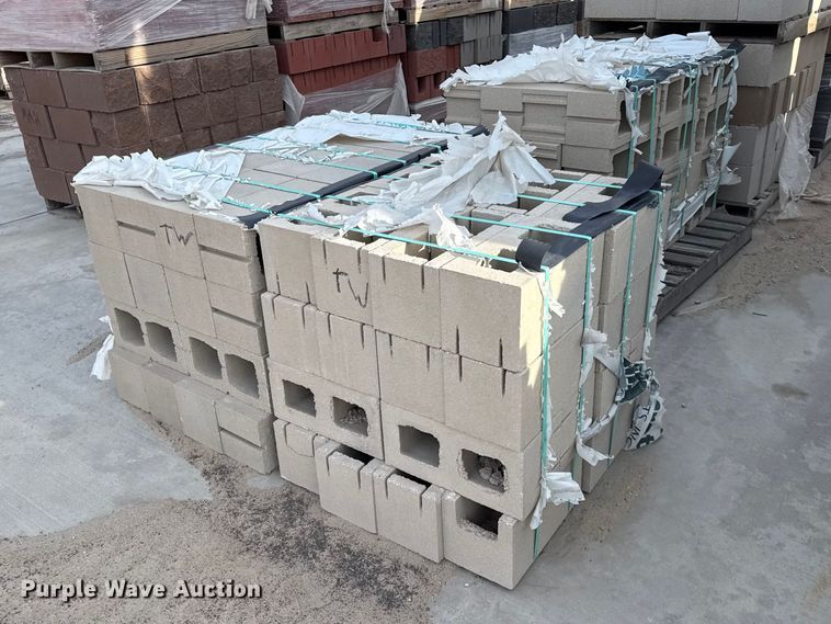 image for item EV7594 Concrete blocks