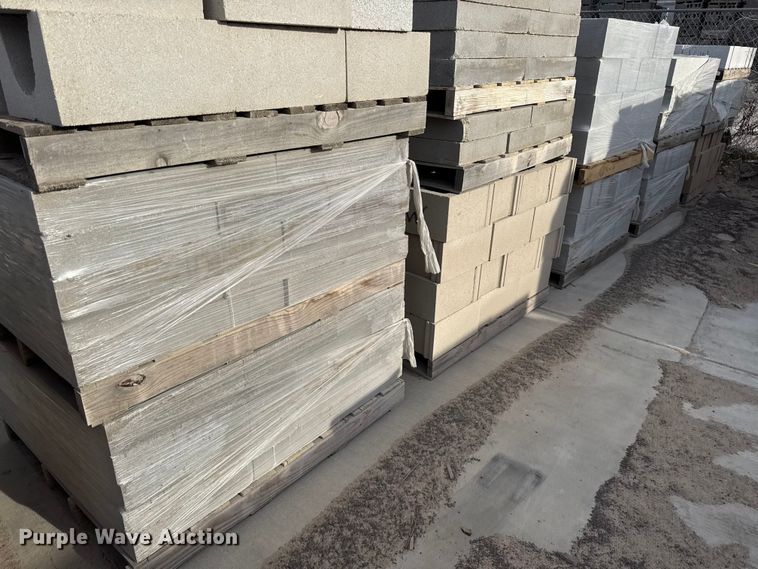 image for item EV7596 Concrete blocks