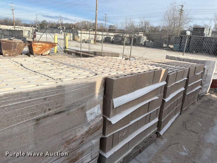 image for item EV7598 Concrete blocks