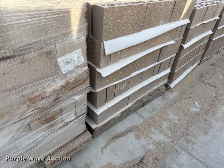 image for item EV7598 Concrete blocks