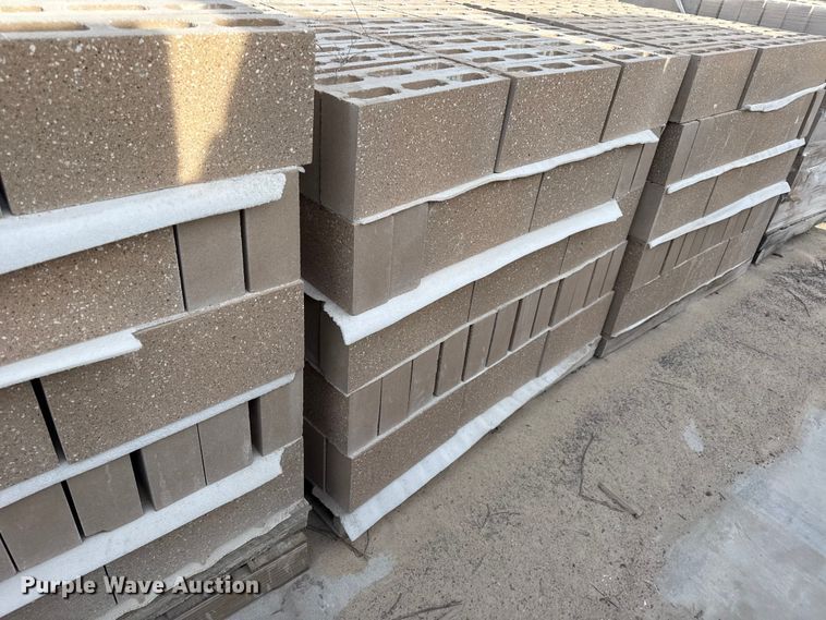 image for item EV7598 Concrete blocks