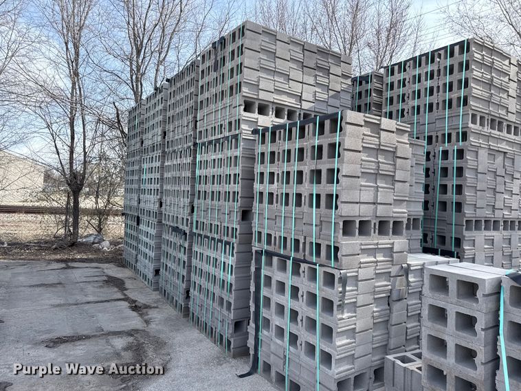 image for item EV7600 Concrete blocks