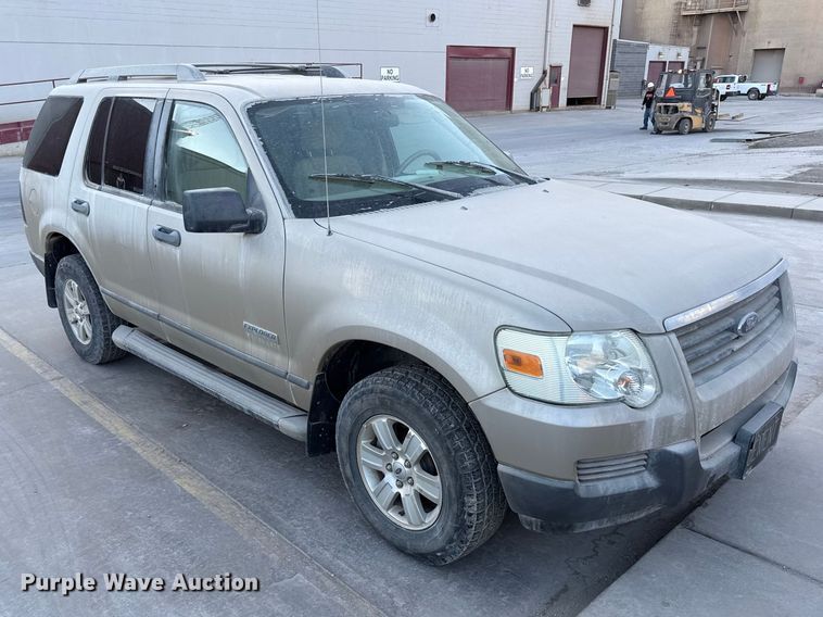 image for item EV7605 2006 Ford Explorer SUV