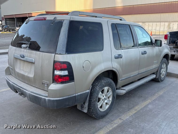 image for item EV7605 2006 Ford Explorer SUV