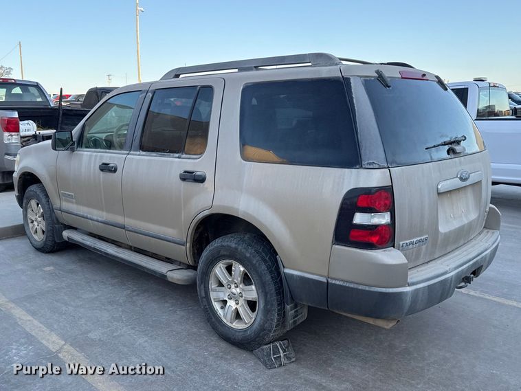 image for item EV7605 2006 Ford Explorer SUV
