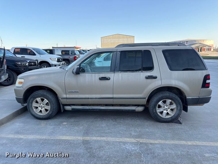 image for item EV7605 2006 Ford Explorer SUV