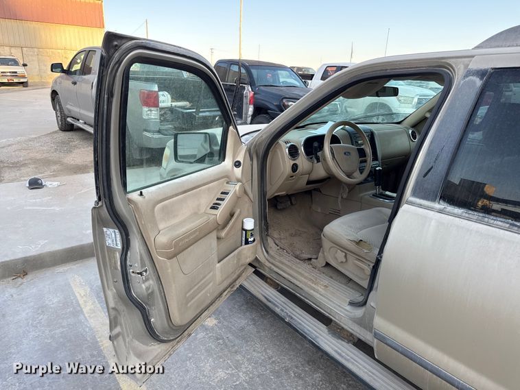 image for item EV7605 2006 Ford Explorer SUV