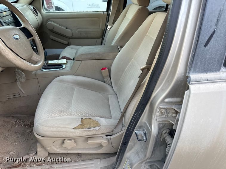 image for item EV7605 2006 Ford Explorer SUV