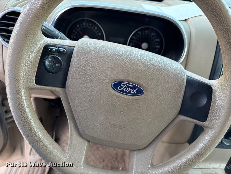 image for item EV7605 2006 Ford Explorer SUV