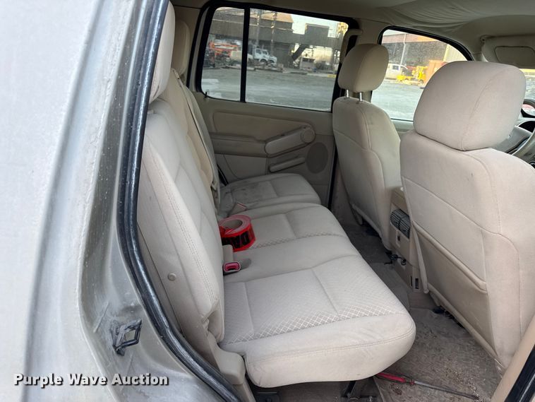 image for item EV7605 2006 Ford Explorer SUV