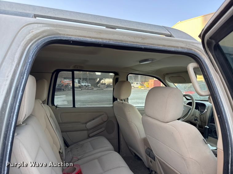 image for item EV7605 2006 Ford Explorer SUV