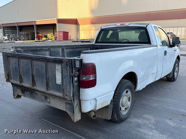 image for item EV7606 2005 Ford F150 pickup truck