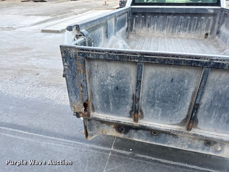 image for item EV7606 2005 Ford F150 pickup truck