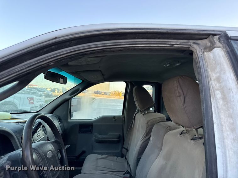 image for item EV7606 2005 Ford F150 pickup truck