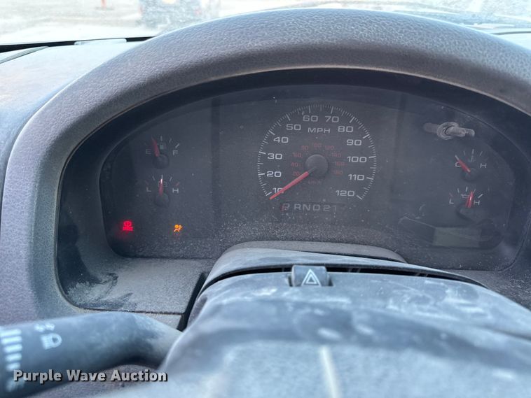 image for item EV7606 2005 Ford F150 pickup truck