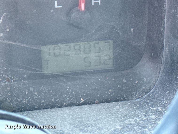 image for item EV7606 2005 Ford F150 pickup truck