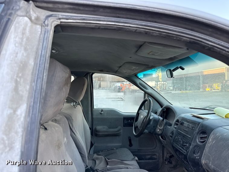 image for item EV7606 2005 Ford F150 pickup truck