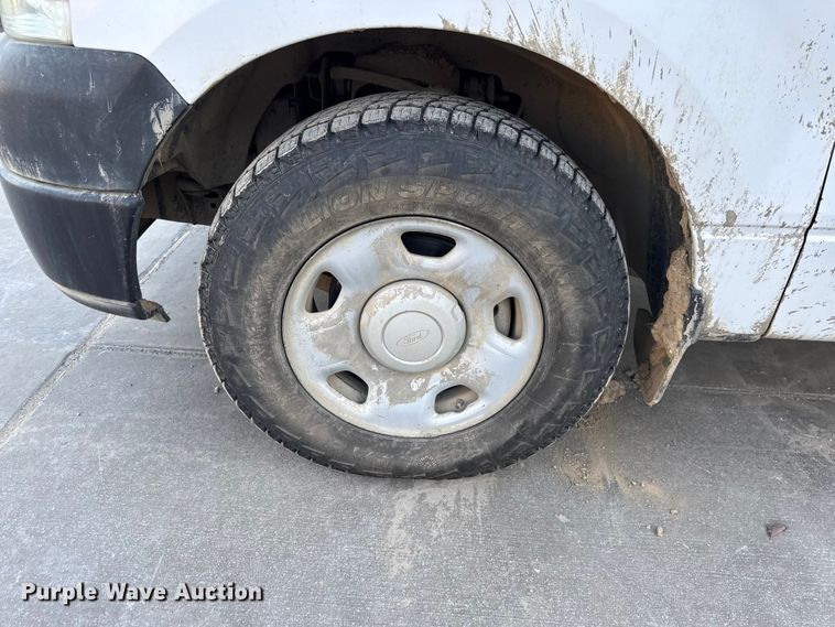 image for item EV7606 2005 Ford F150 pickup truck