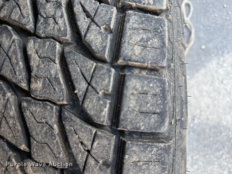 image for item EV7606 2005 Ford F150 pickup truck