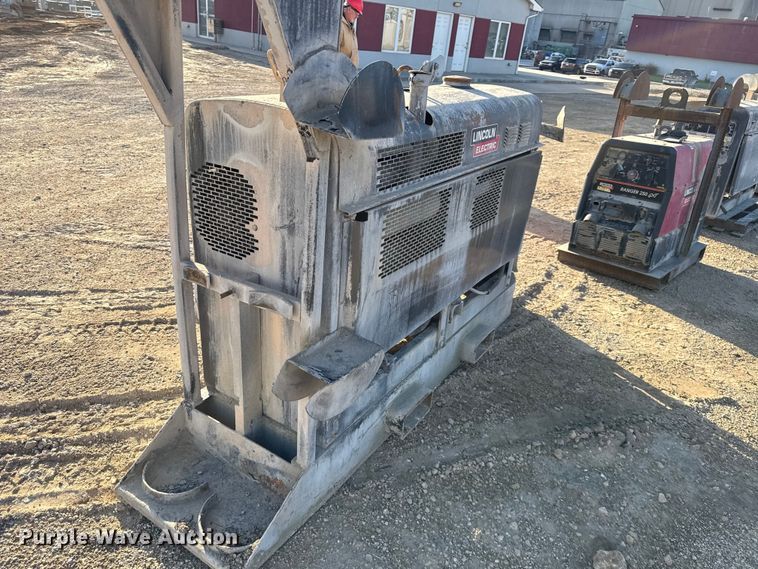 image for item EV7607 Lincoln Classic II welder