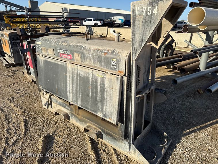 image for item EV7607 Lincoln Classic II welder