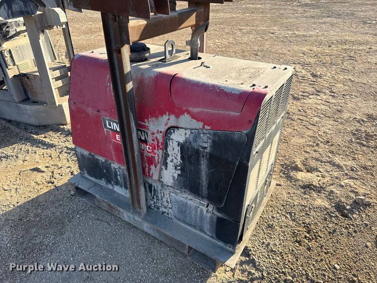 image for item EV7608 Lincoln Ranger 250 GXT welder