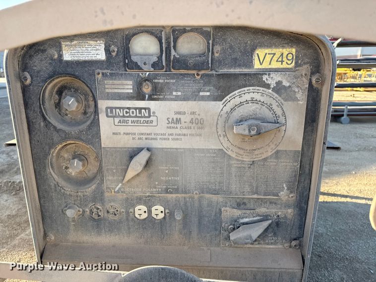 image for item EV7610 Lincoln SAM-400 welder