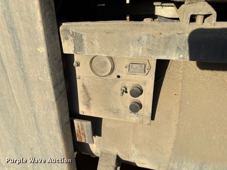 image for item EV7610 Lincoln SAM-400 welder