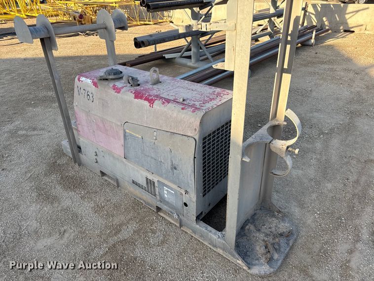 image for item EV7611 Lincoln welder